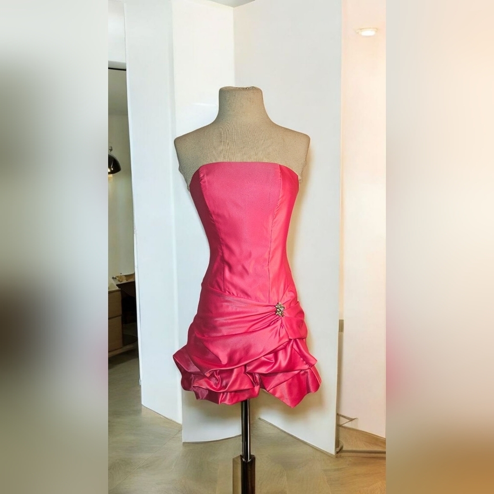 Source Unknown Vibrant Pink Strapless Dress - Picture 2 of 6